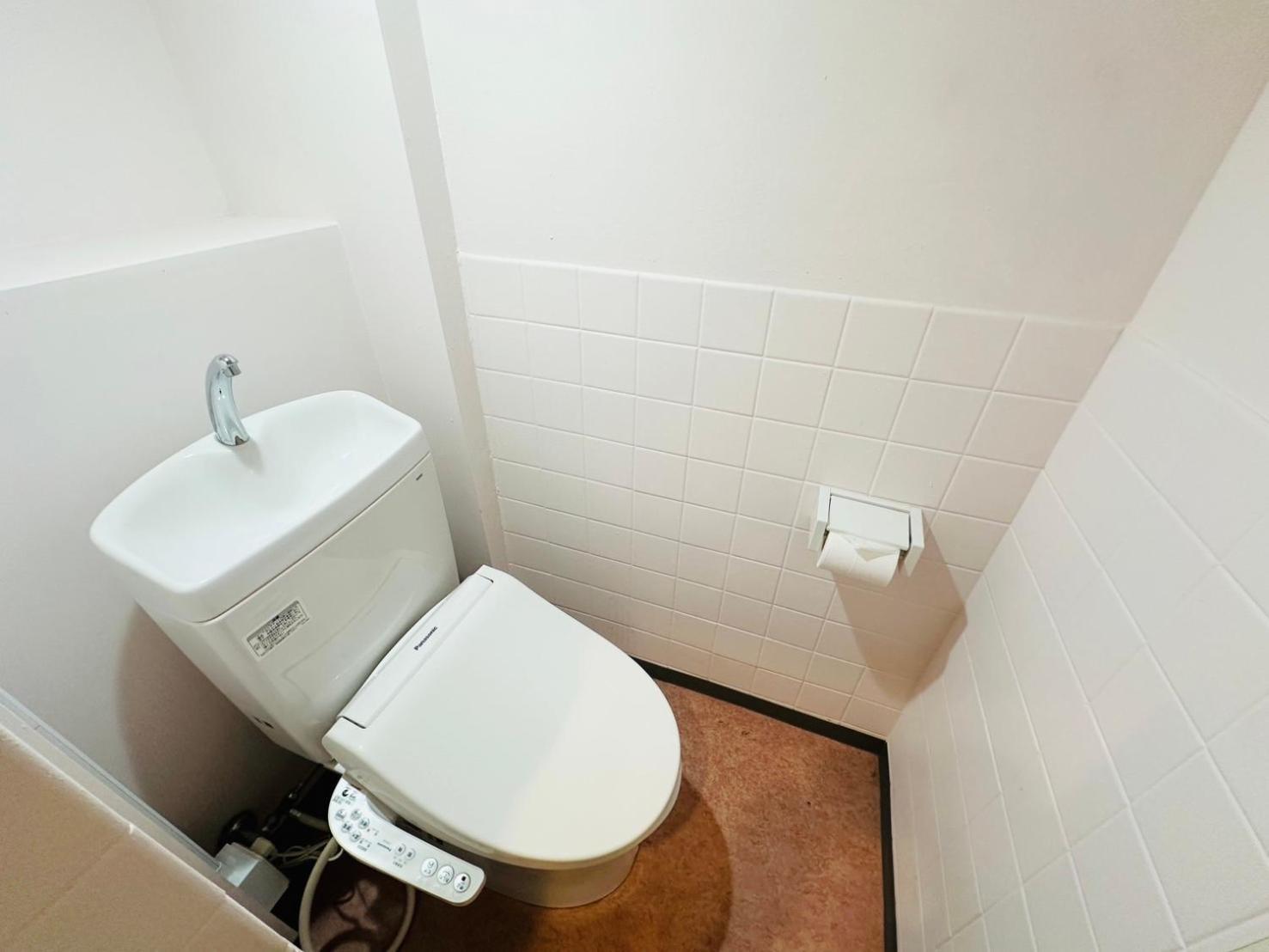 Triple Room Shower